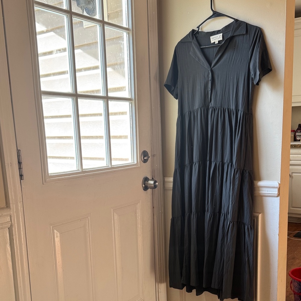 Chic Black Button-Down Maxi Dress